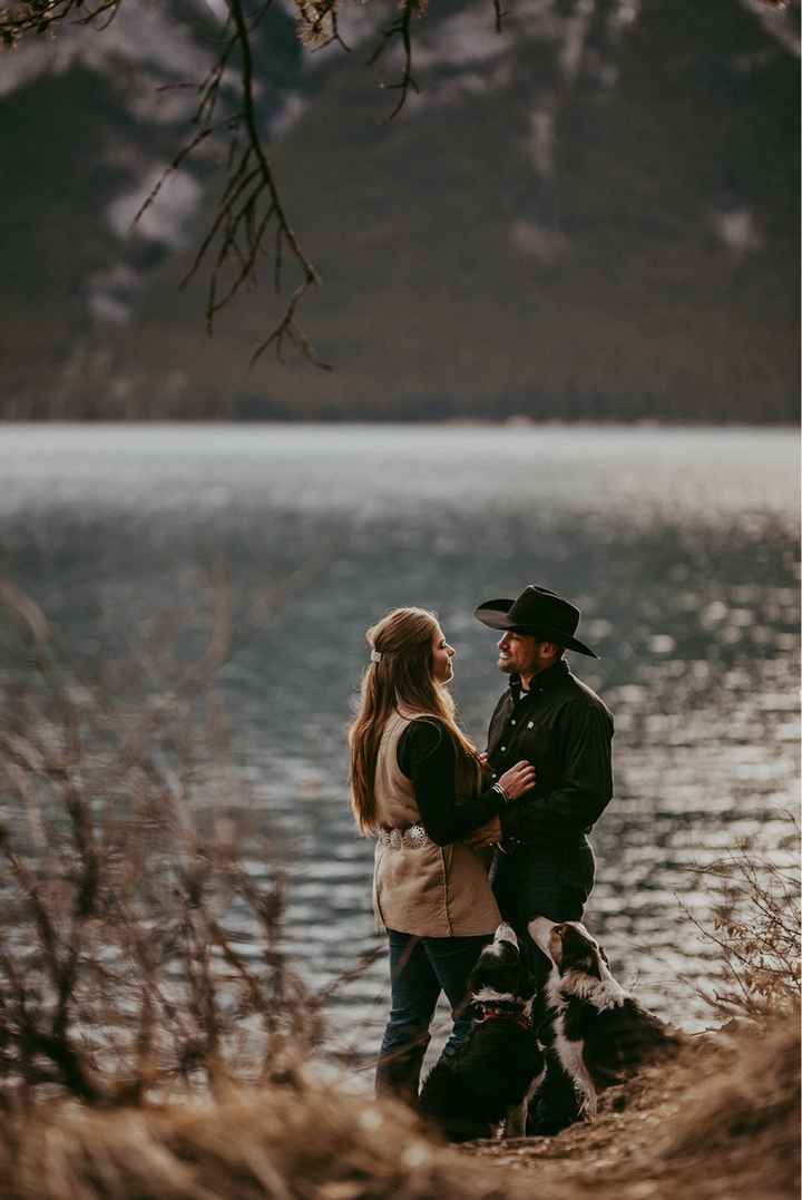 Share your favorite engagement picture! 📷 - 2