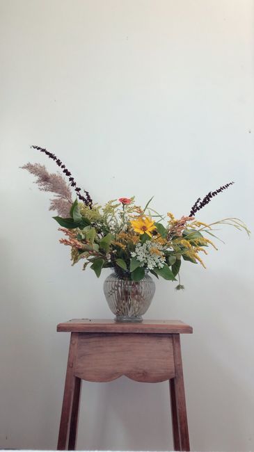 Played around with some foraged wildflowers :) 1