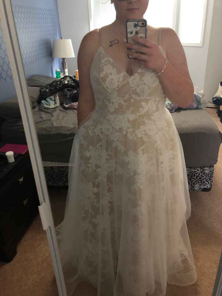 White? Ivory? Champagne? What shade is your wedding dress? - 1