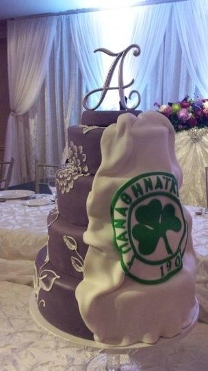 Do you have a special cake, or grooms cake?