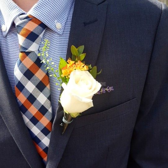 Show off your boutonnieres! 1