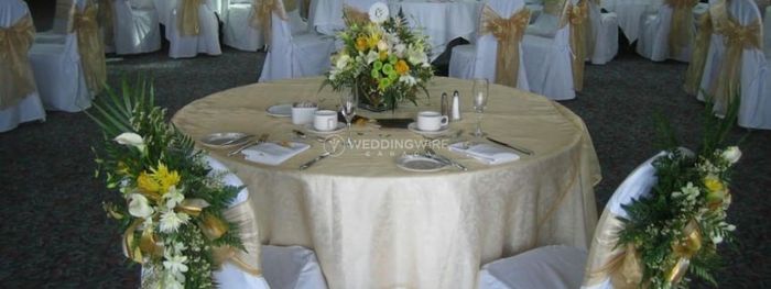 Let's talk chair covers and sashes 4