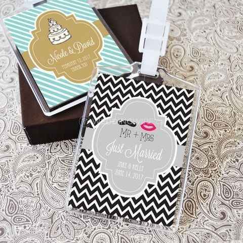 luggage tag favours
