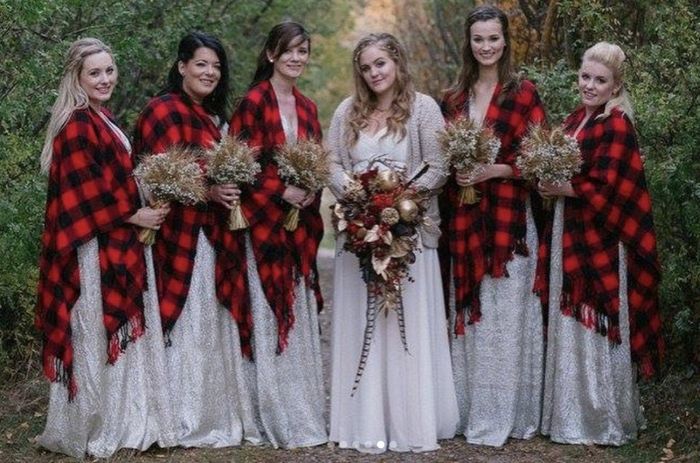 Fall in love with fall weddings - Wraps vs Jackets 1