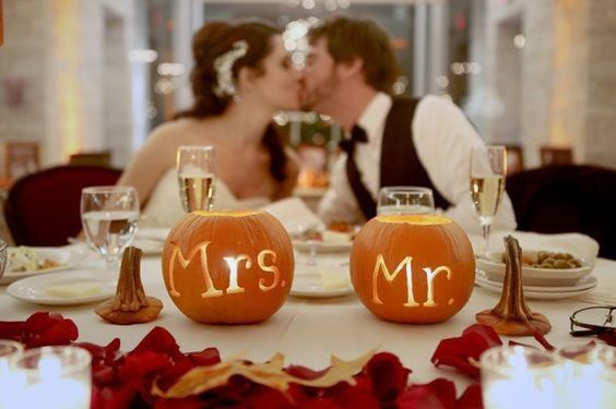 Fall in love with fall weddings - Thanksgiving vs Halloween 2