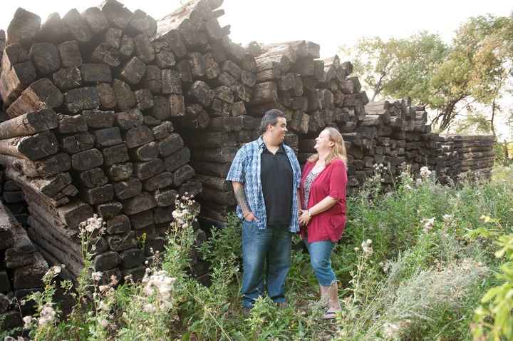  Engagement Photos - 7