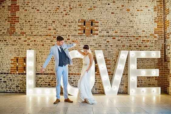 Large letters for the decor: Yes or no? 
