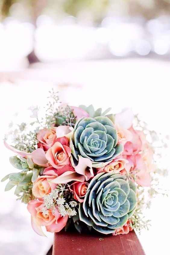 Quiz: And your wedding bouquet is...