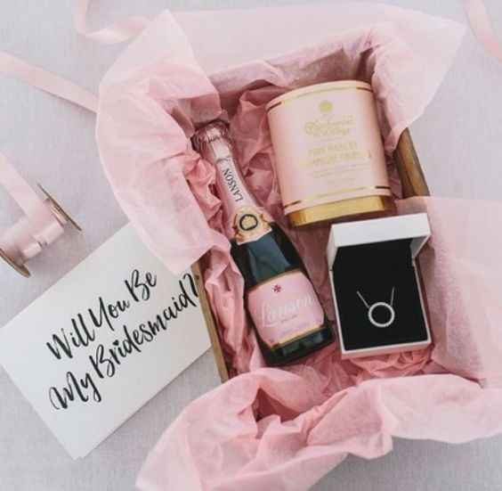 5 awesome "Will You Be My Bridesmaid?" cards