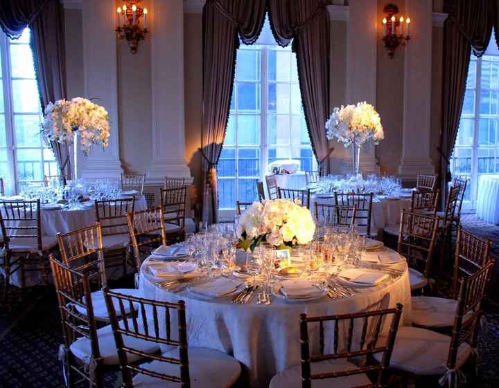 High vs. low centerpieces 