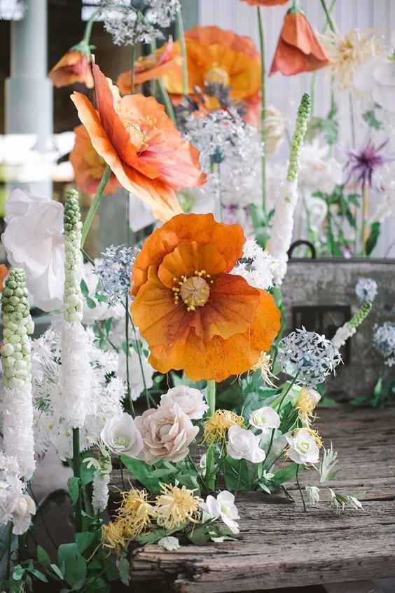 Paper flowers for your weeding decor  