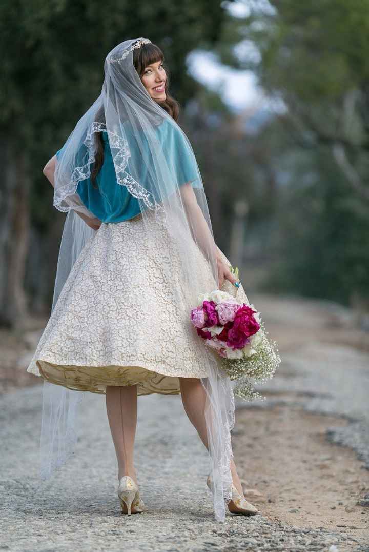 Do you like this 3 color bridal look? 