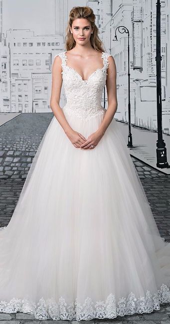 10 elegant and divine wedding dresses