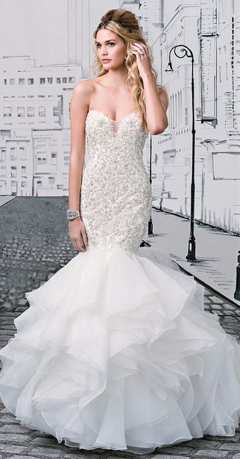 10 elegant and divine wedding dresses