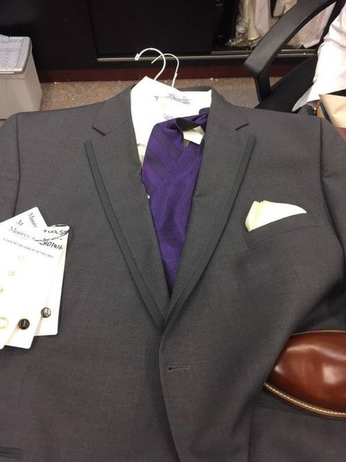 Purple vest, tie and pocket square for the groomsmen