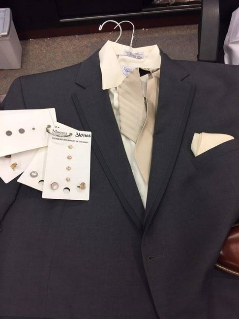 gold vest, tie, pocketsquare and cufflinks to match the bride