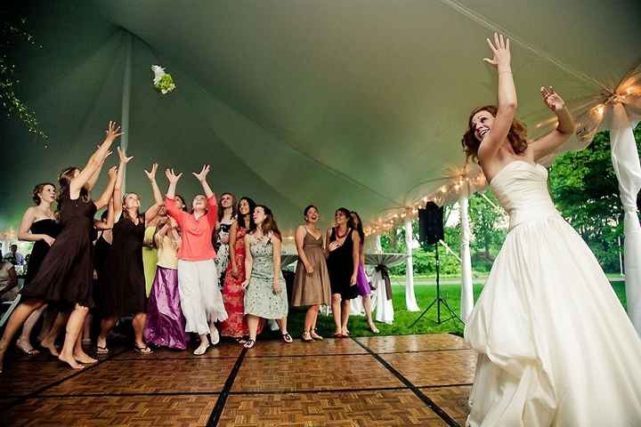 Bouquet toss