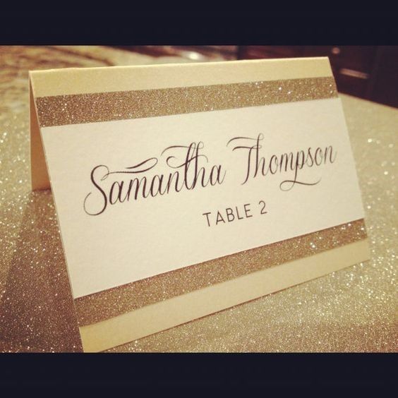 Gold table cards