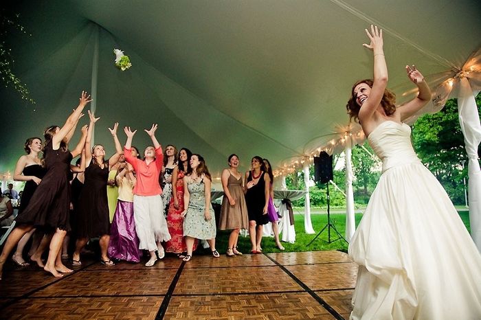 Bouquet toss