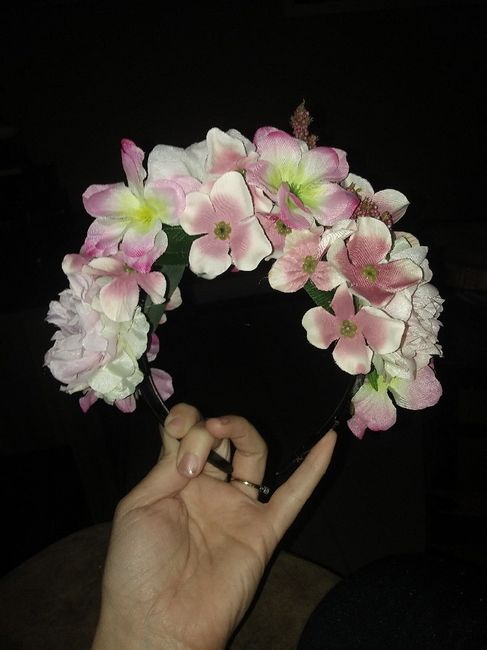 Flower girls head piece diy! 1