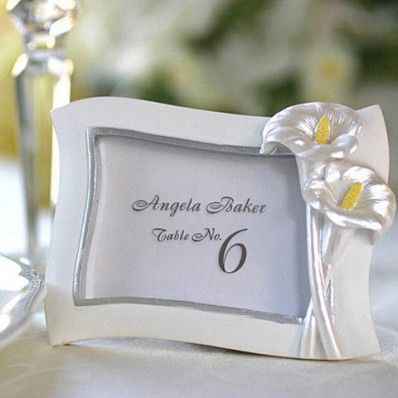 An escort card and a wedding favour