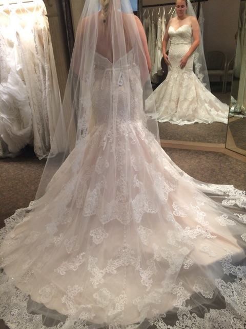Show off your wedding dress! 13