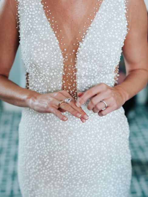 Similar dress style to this one (pronovias constellation)? - 2