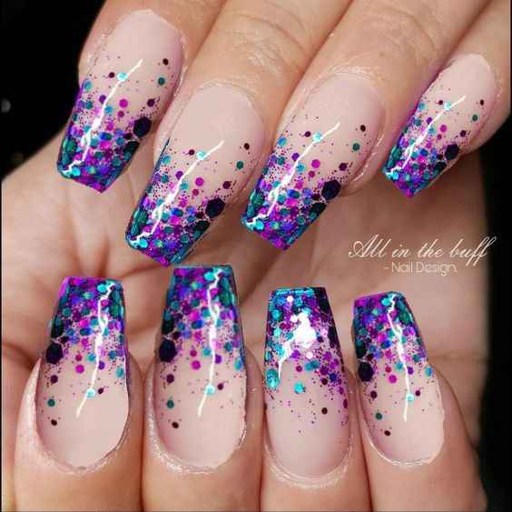 Glitter nails