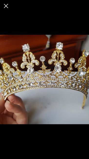Thoughts on crowns/tiaras? 4
