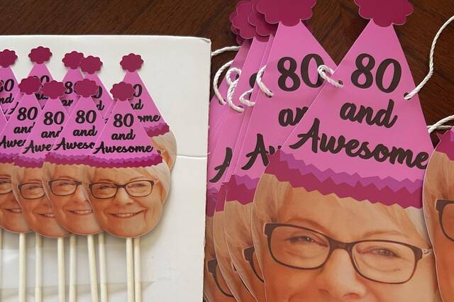Custom Straws, Custom Signs, E