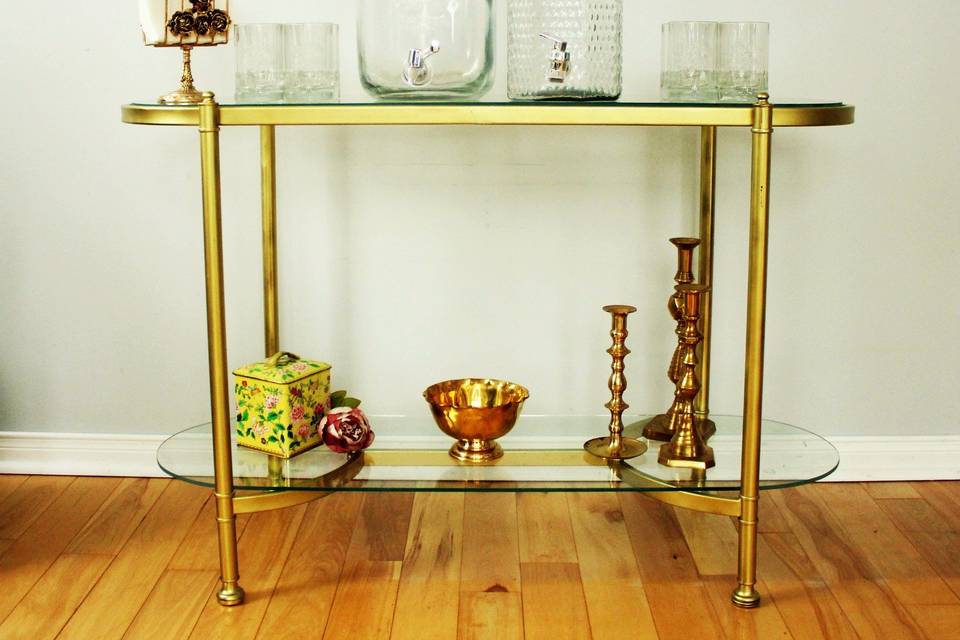 Drinks station, glass/brass