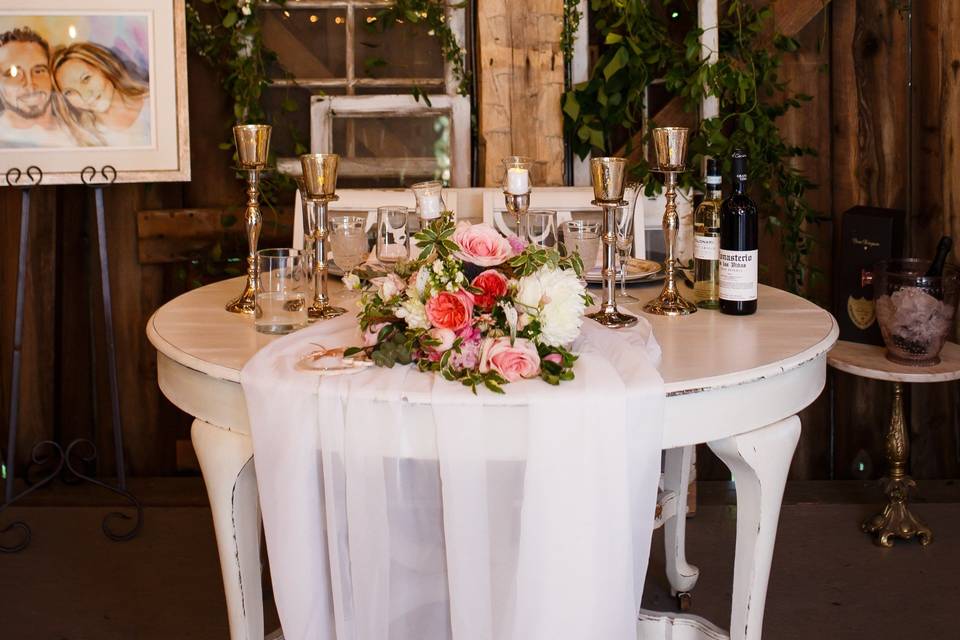 Sweetheart table and decor