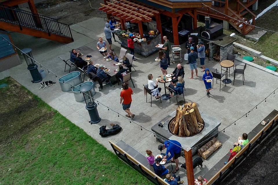 Outdoor Kitchen