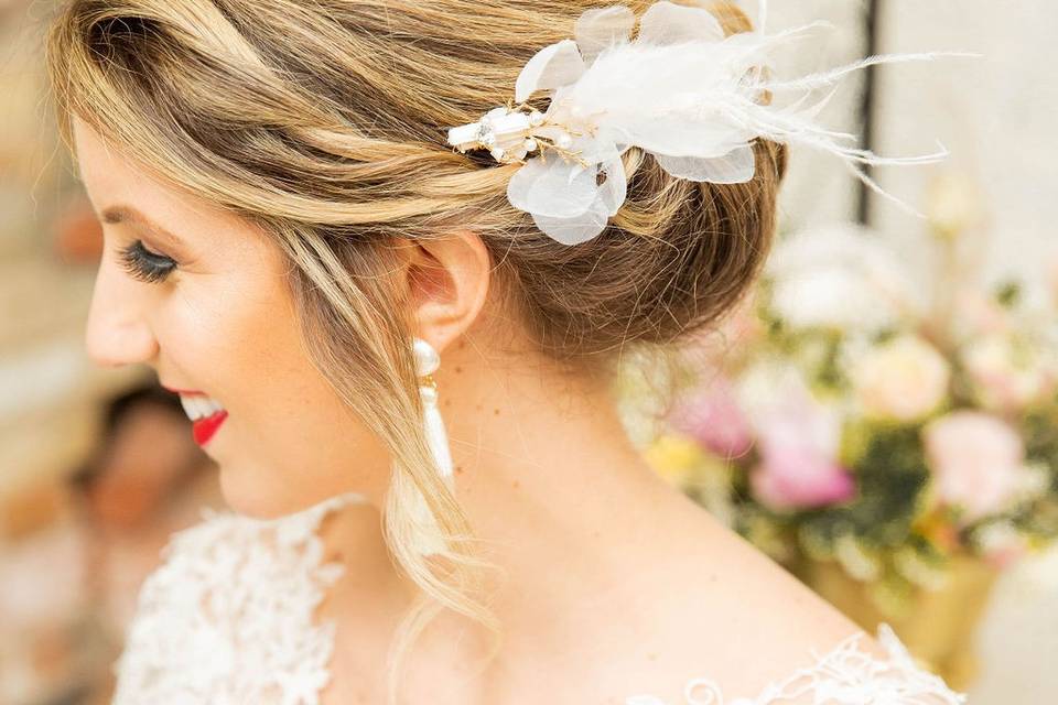 Bridal hair details