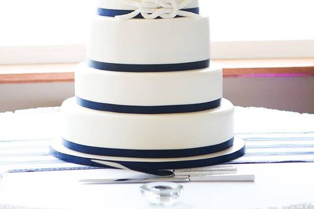 6 Tier nautical Love