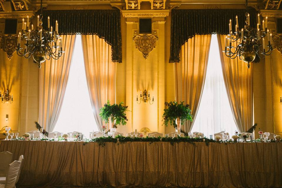 Fort Garry Head Table