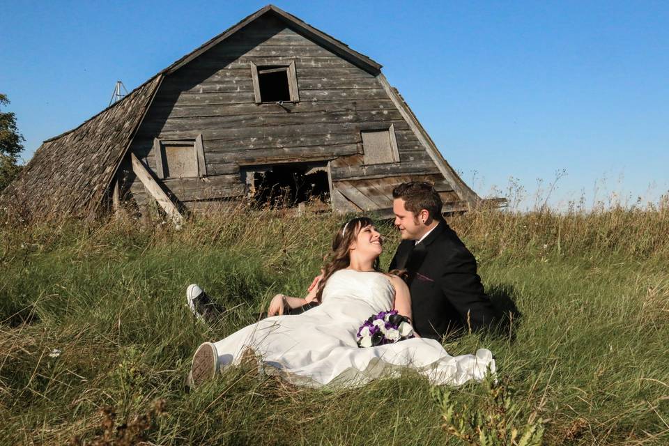 St Andrews, Manitoba wedding couple