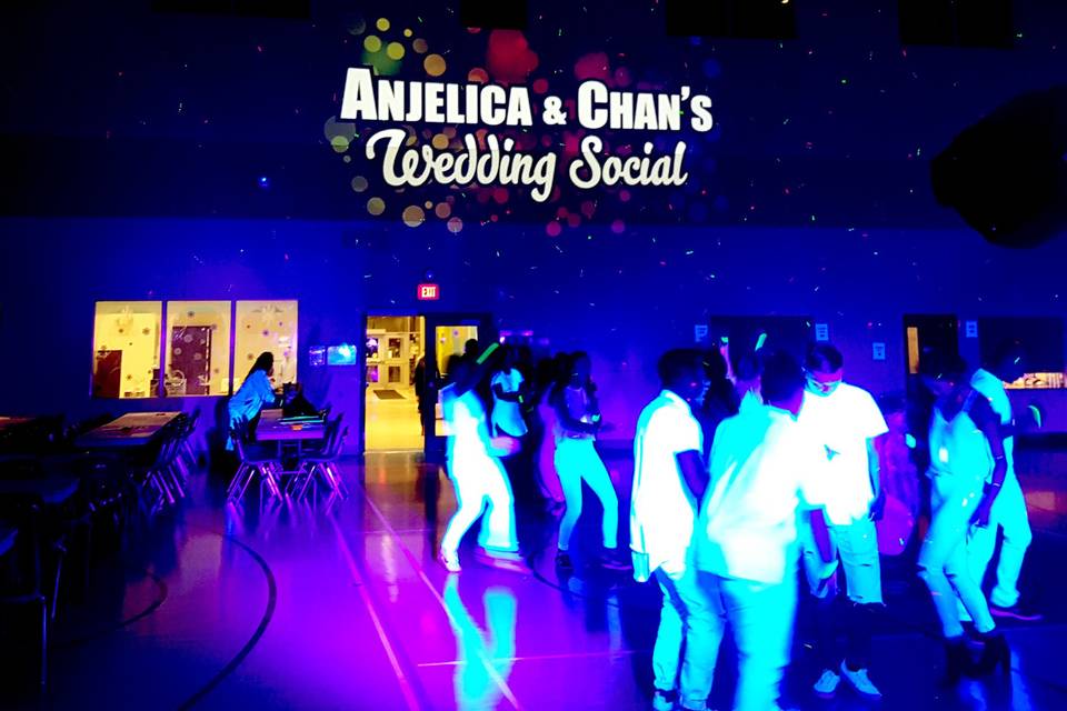 Wedding Social Banner In Light