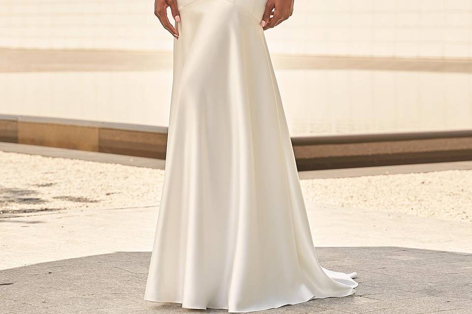 Paloma Blanca Style 4982