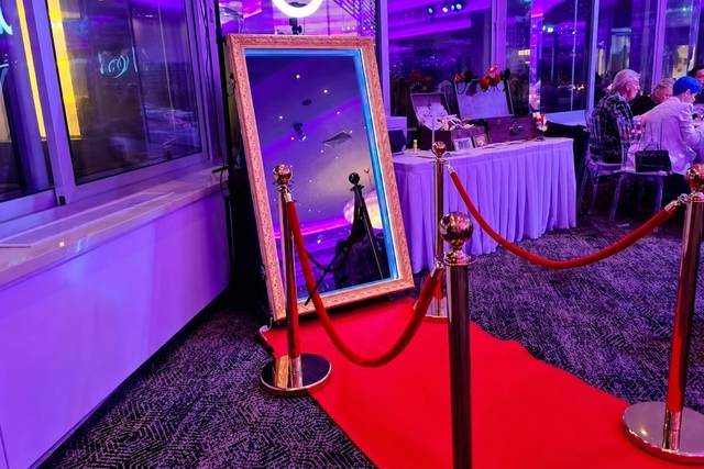 Magic Mirror Photo Booth with prints