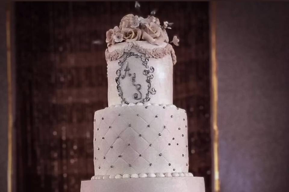 Custom Made Wedding Cakes