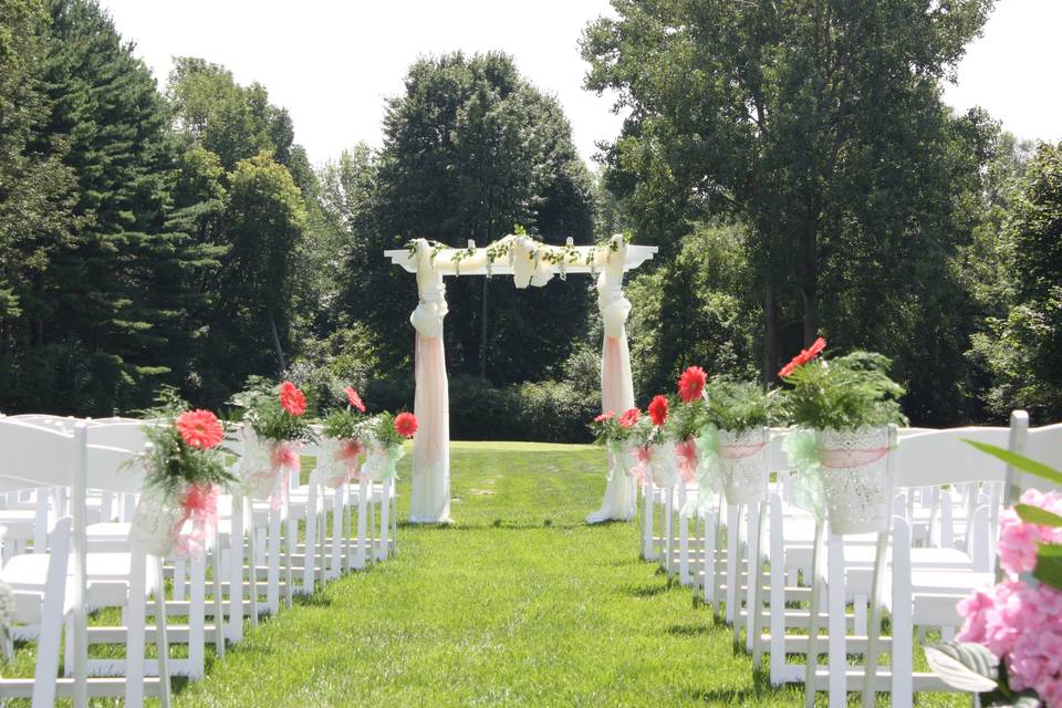 Outdoor ceremony