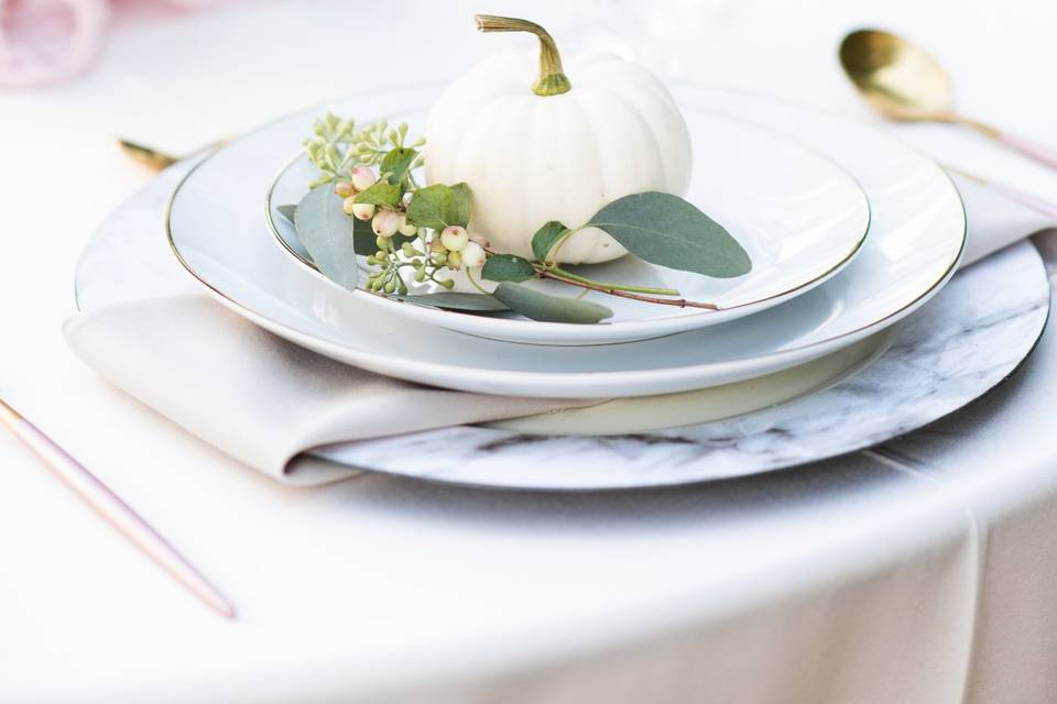 Millennial Pink Fall Table