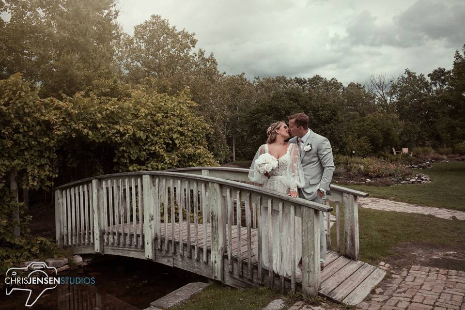 Pineridge Hollow Wedding