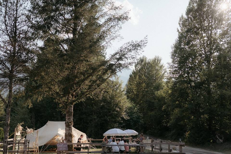 Hennygraphy (photographer)