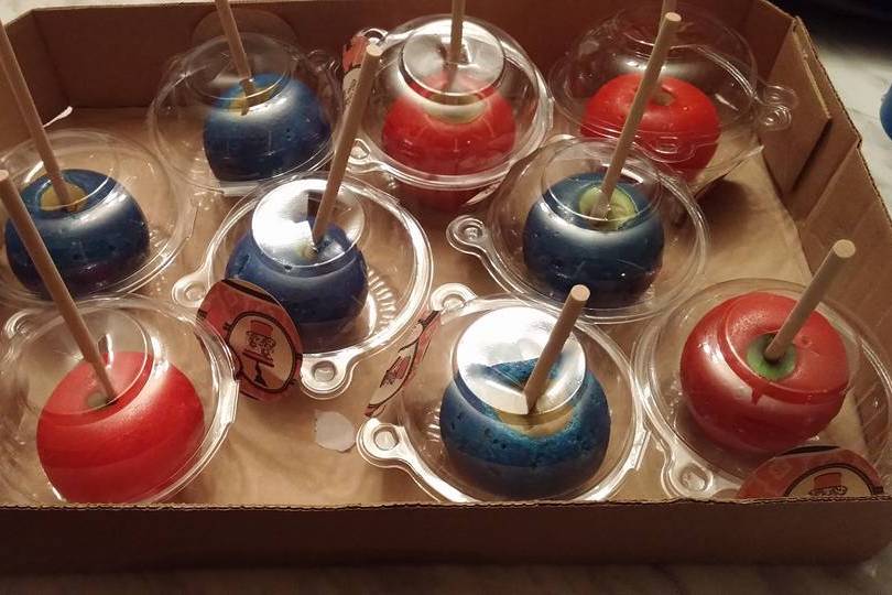 Custom colored candy apples