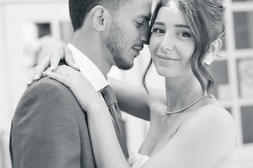 An intimate summer engagement