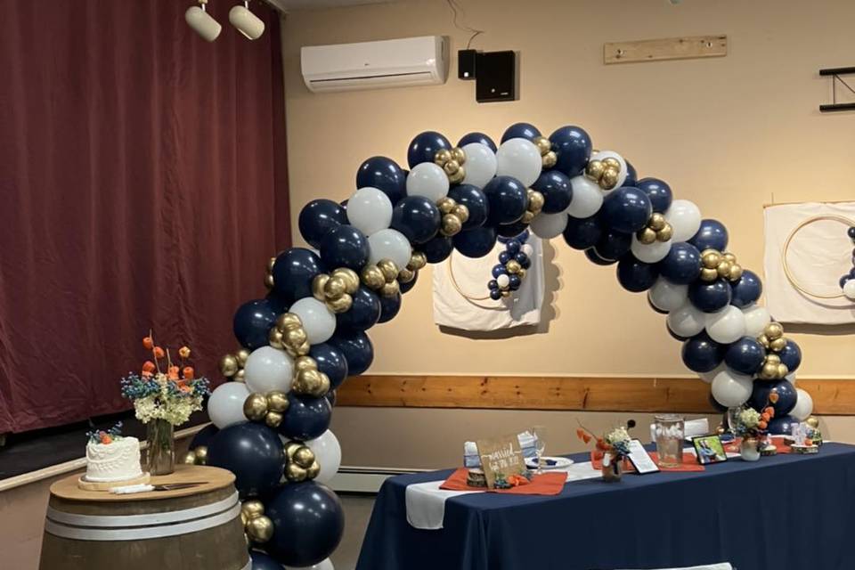 Wedding balloon arch