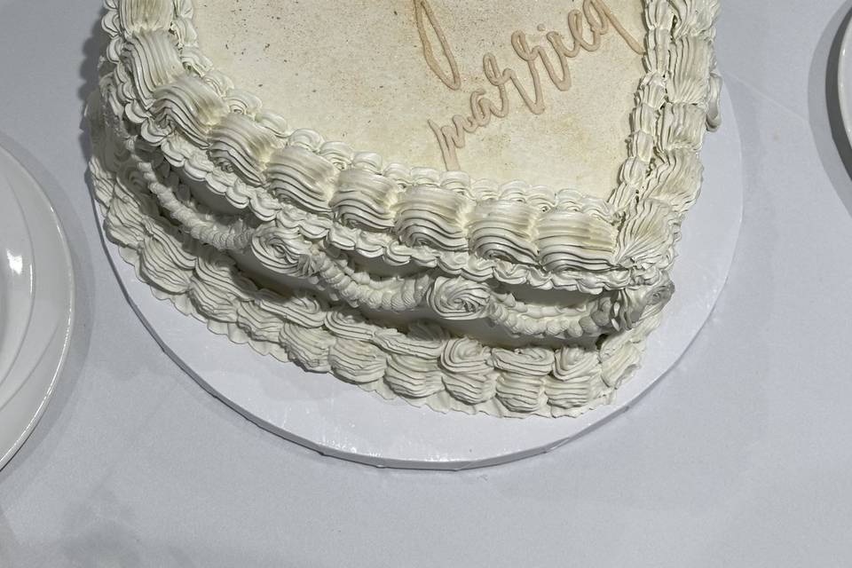 Vintage heart cake