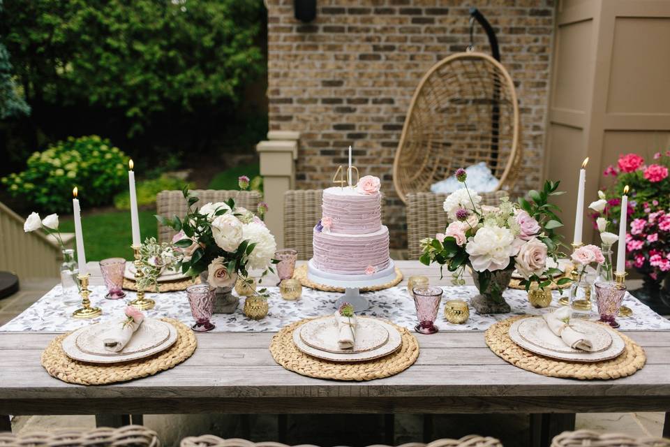 Outdoor cake table